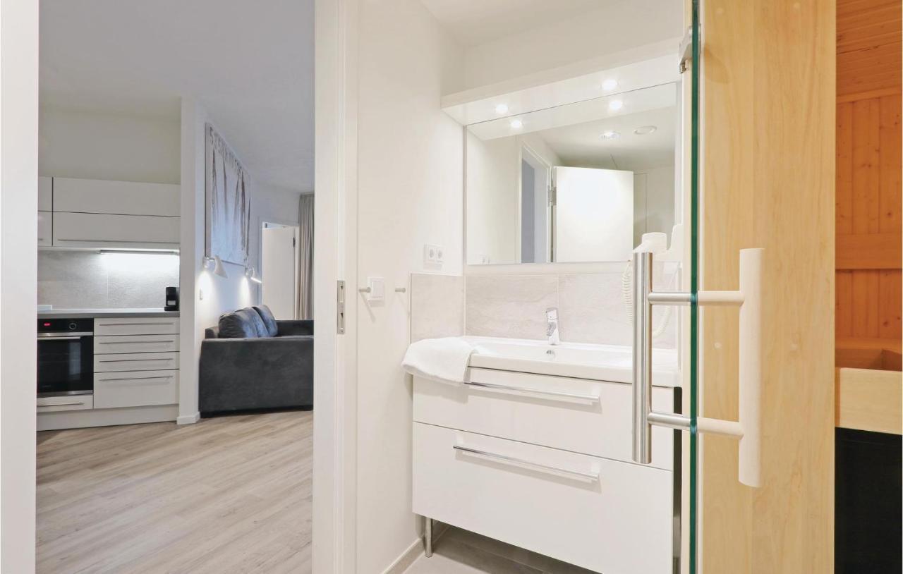 Nice Apartment In Luebeck Travemuende With Sauna ภายนอก รูปภาพ