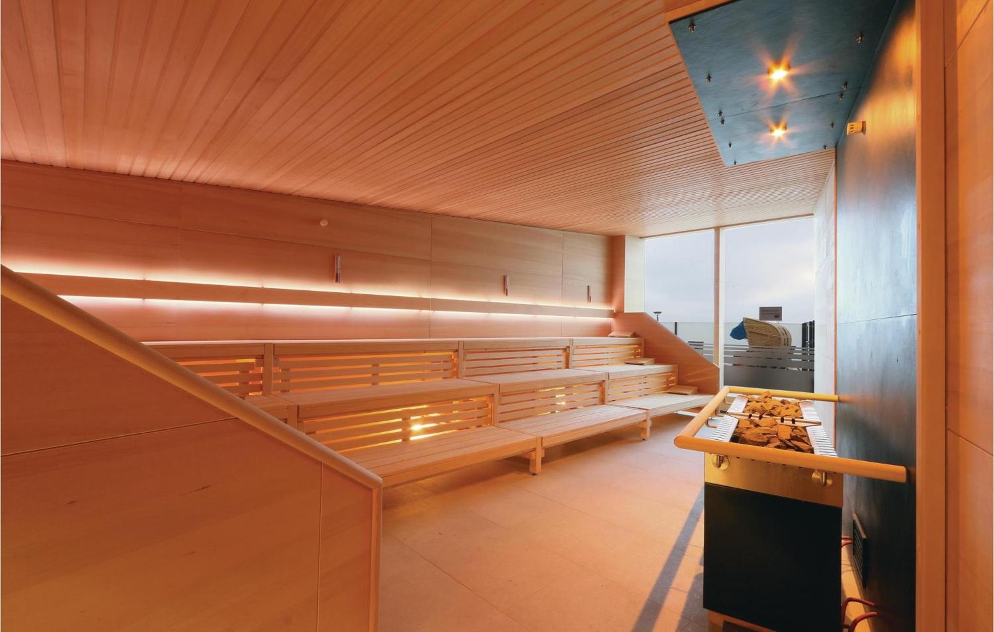 Nice Apartment In Luebeck Travemuende With Sauna ภายนอก รูปภาพ